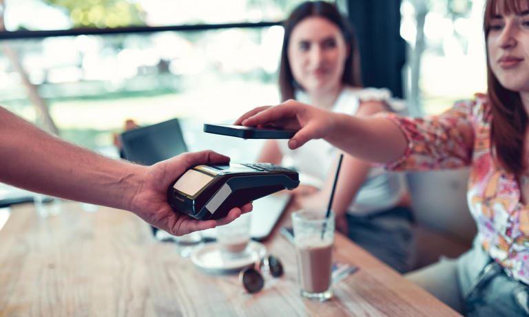 استرالیایی‌ها به‌روزرسانی موبایل‌های خود را فراموش نکنند