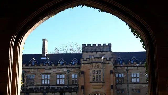 بخشودگی بدهی وام دانشجویی استرالیایی‌ها به بعد از انتخابات فدرال موکول شد