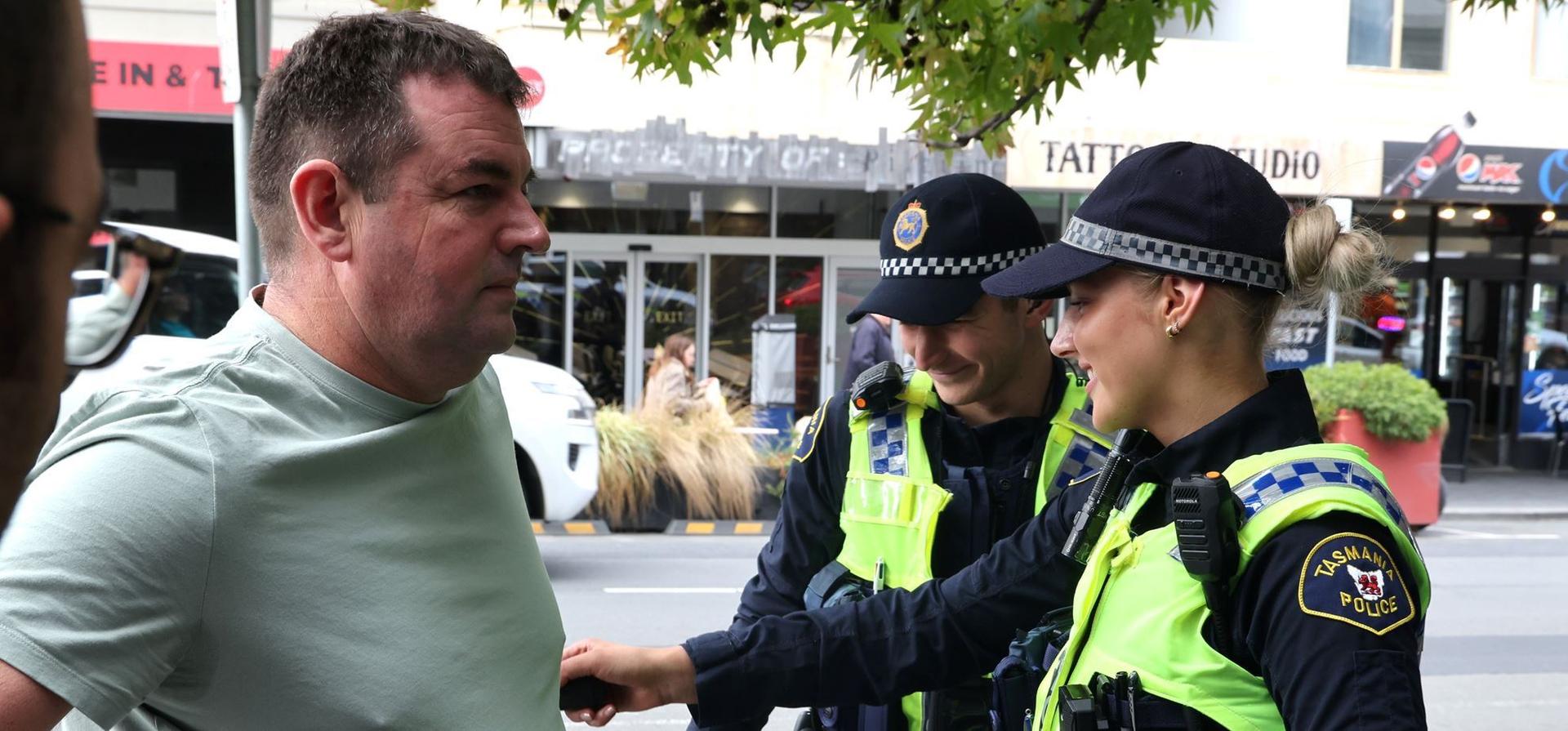 کشف ۵۴ سلاح خطرناک در تاسمانی استرالیا؛ زنگ خطر برای امنیت عمومی