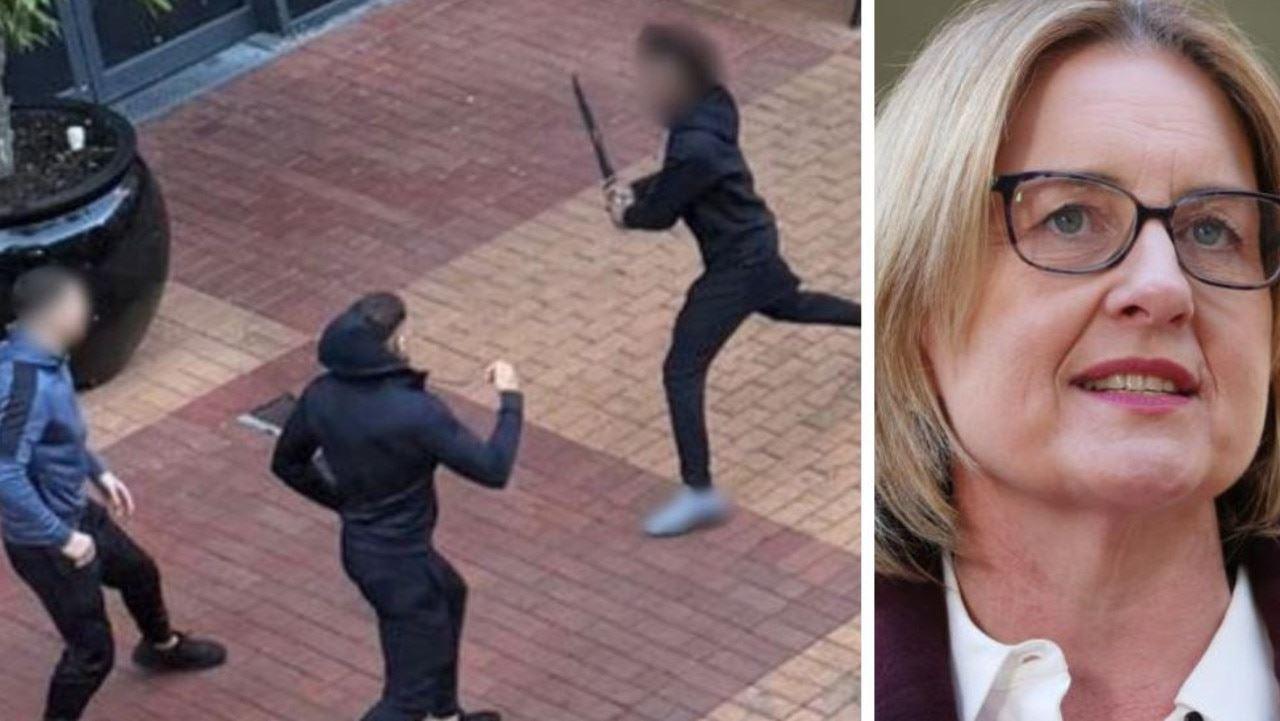 ممنوعیت پیش از موعد فروش قمه در ایالت ویکتوریا از روز چهارشنبه