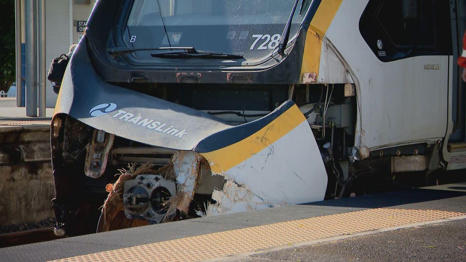 برخورد قطار حامل ۳۰۰ مسافر با کامیون در بریزبن: اختلال در خطوط ریلی