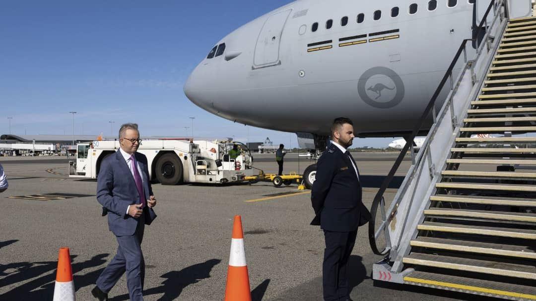 فرود اضطراری هواپیمای حامل نخست وزیر استرالیا