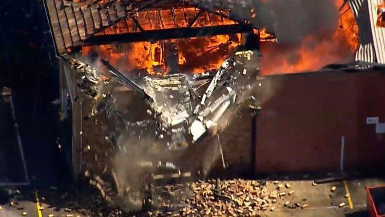 آتش‌سوزی مهیب در کارخانه کف‌پوش چوبی در حومه سیدنی