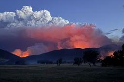 تخصیص بیش از ۳۷۰ میلیون دلار اعتبار برای مناطق درگیر آتش‌سوزی در ایالت ویکتوریا