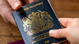 سردرگمی دوتابعیتی‌های استرالیایی-بریتانیایی در آستانه اجرای طرح مجوز الکترونیکی سفر