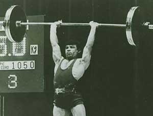 محمد نصیری: رضا زاده من را به فدراسیون راه نمی داد