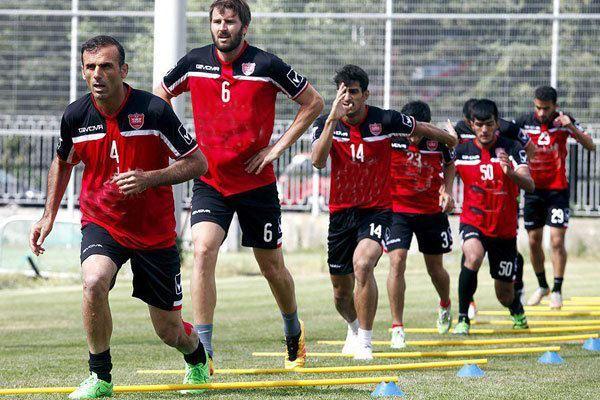 غیبت طولانی مدافع فوتبال استرالیا ، باشگاه پرسپولیس ایران را شاکی کرد..........................