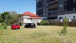 من خانه کوچک خود را در استرالیا به قیمت "شیرین" میفروشم