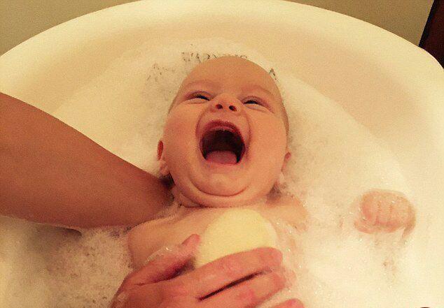 در استرالیا از شیر مادر ، صابون مخصوص نوزاد تولید می شود!