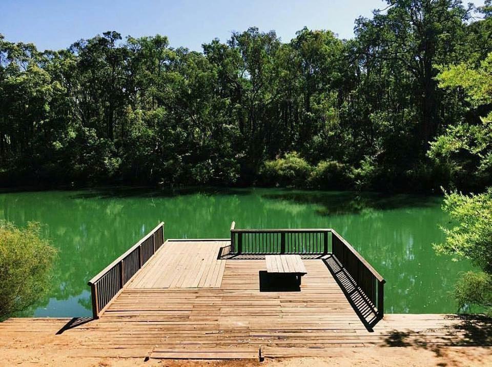 گردشگری استرالیا/ استرالیای غربی (پرت)،استخر طبيعي (حوضچه طبيعي)بسيار زيبا و آرام 