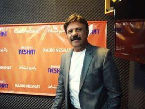 پیام تبریک سال نو 1396 از سوی بیژن مرتضوی خواننده مشهور ایرانی و تقدیم موزیک به شنوندگان رادیو نشاط استرالیا