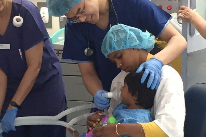 عمل جراحی نادر و موفقیت‌ آمیز پزشکان استرالیا بر روی پای سوم یک کودک