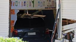  بر اثر برخورد یک خودرو به کلاس درس در سیدنی استرالیا دو کودک جان خود را از دست دادند