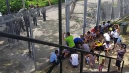 خود زنی پناهجوی جوان ایرانی در جزیره‌ی مانووس! 