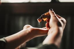  کارشناسان استرالیا...احتمال جایگزینی روغن درخت چای به جای آنتی بیوتیک‌ها 