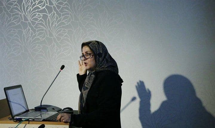 میمنت حسینی چاوشی، استاد جمعیت‌شناسی و محقق در دانشگاه ملی استرالیا در فرودگاه ایران بازداشت شد