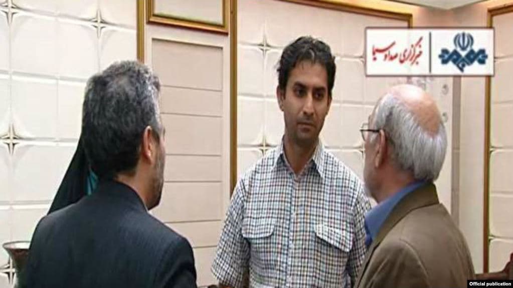 همزمان با آزادی دو شهروند استرالیا از ایران ، زندانی ایرانی "رضا دهباشی" نیز از زندان استرالیا آزاد شد