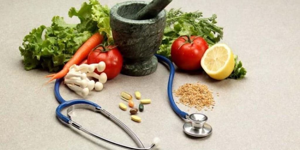 صدور مجوز استفاده از طب سنتی برای جلوگیری کرونا در ایران