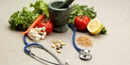 صدور مجوز استفاده از طب سنتی برای جلوگیری کرونا در ایران
