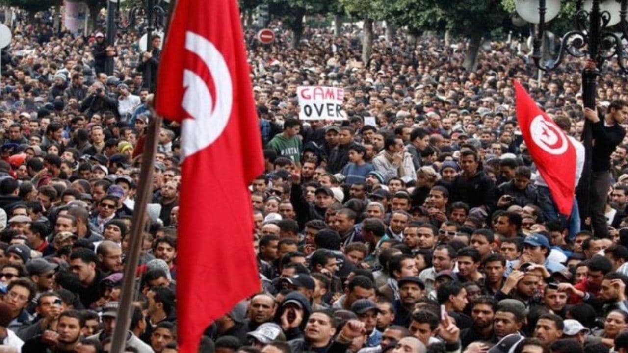 ادامه اعتراض و ناآرامی در شهرهای تونس