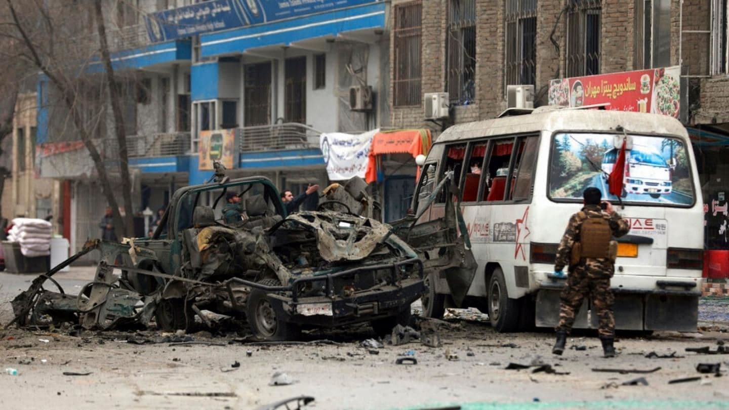 کشته‌شدن بیش از 15 نفر در پی دو انفجار در افغانستان