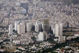 دلالان؛ مانع کاهش قیمت مسکن در ایران می‌شوند