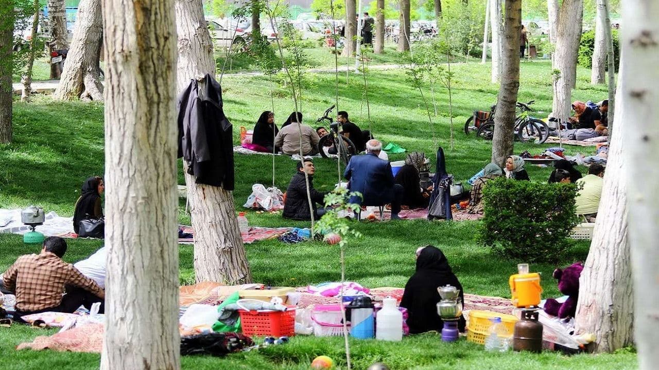 ممنوعیت دورهمی در روز طبیعت در ایران