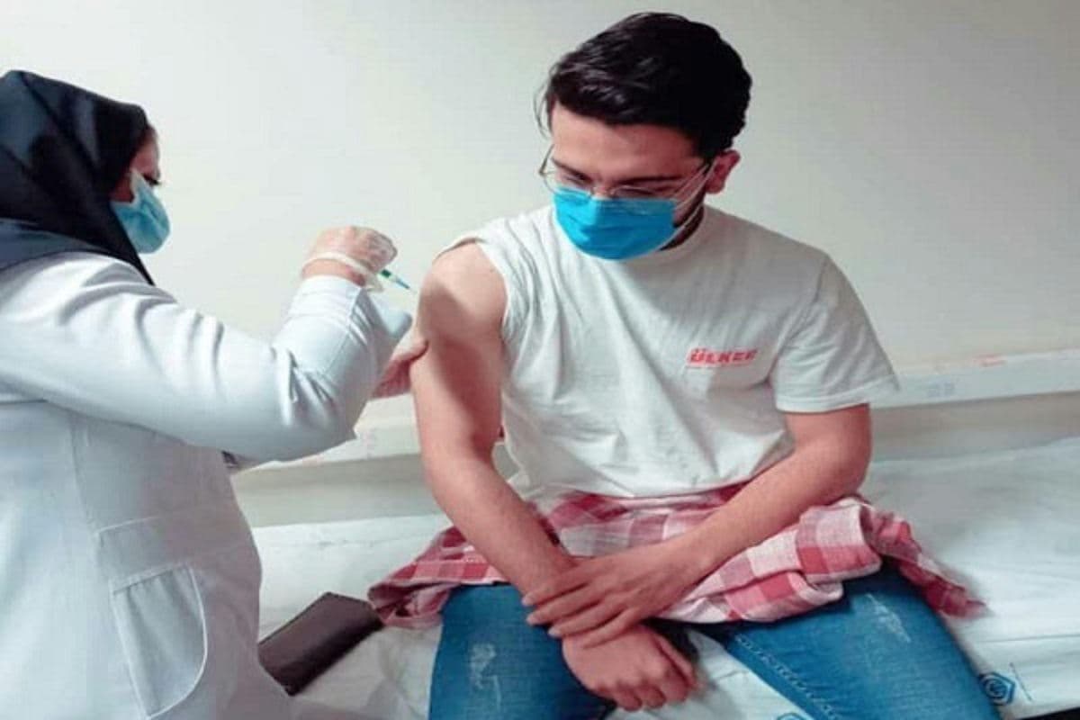واکسیناسیون دانشجویان ایرانی پیش از شروع سال تحصیلی 