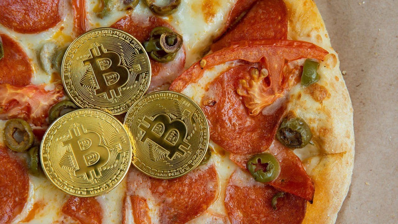 خرید ۲ پیتزا با ‍۱۰ هزار بیت کوین!