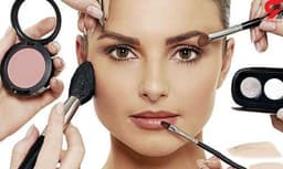 آرایش سنگین زنان و قضاوت در مورد آن‌ها