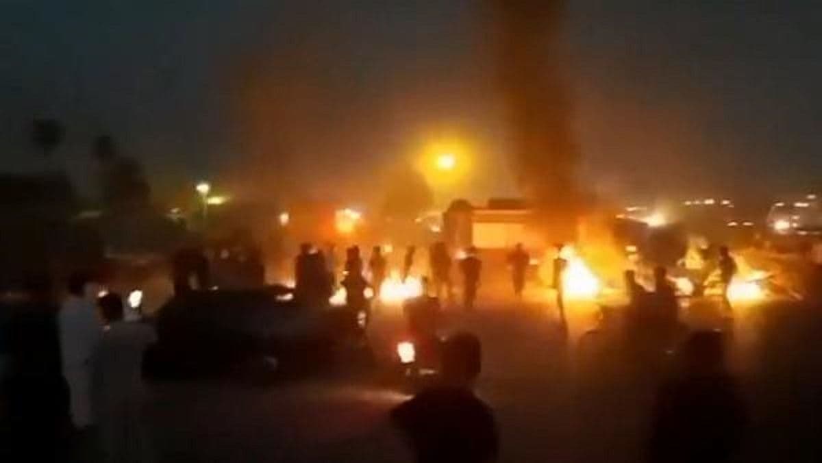 پنجمین شب پیاپی اعتراضات به بی‌آبی‌ در خوزستان ایران