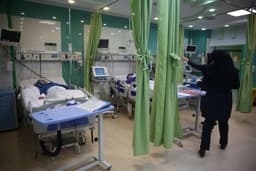کرونا در ایران، فوتی‌ها همچنان بیش از 300 نفر در روز
