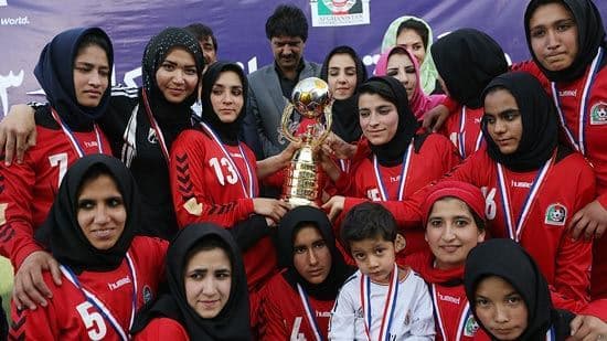 اتحادیه بازیکنان فوتبال جهان به دنبال خارج کردن زنان فوتبالیست افغانستان