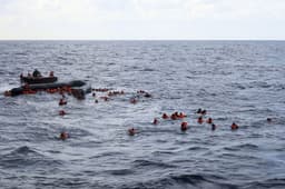 غرق شدن بیش از ۱هزار پناهجو در دریای مدیترانه