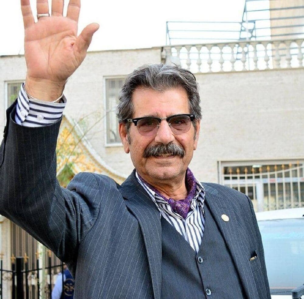 عزت‌الله مهرآوران بازیگر پیشکسوت ایرانی بر اثر کرونا درگذشت