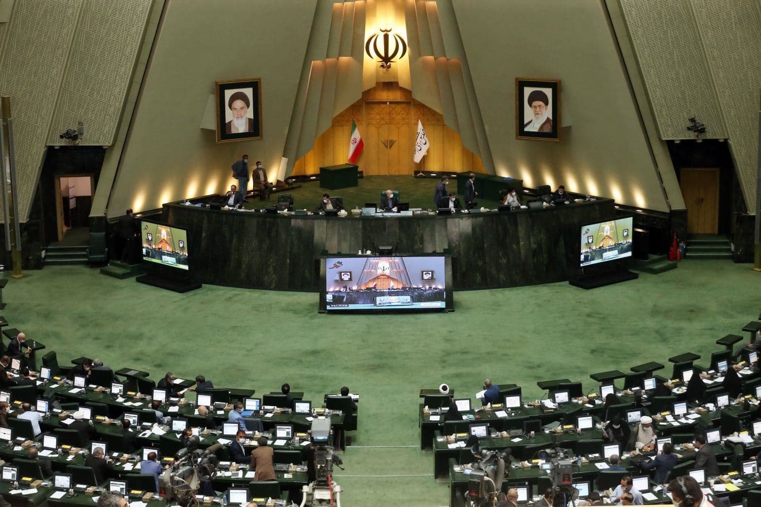 لایحه رتبه‌بندی معلمان ایرانی تصویب شد