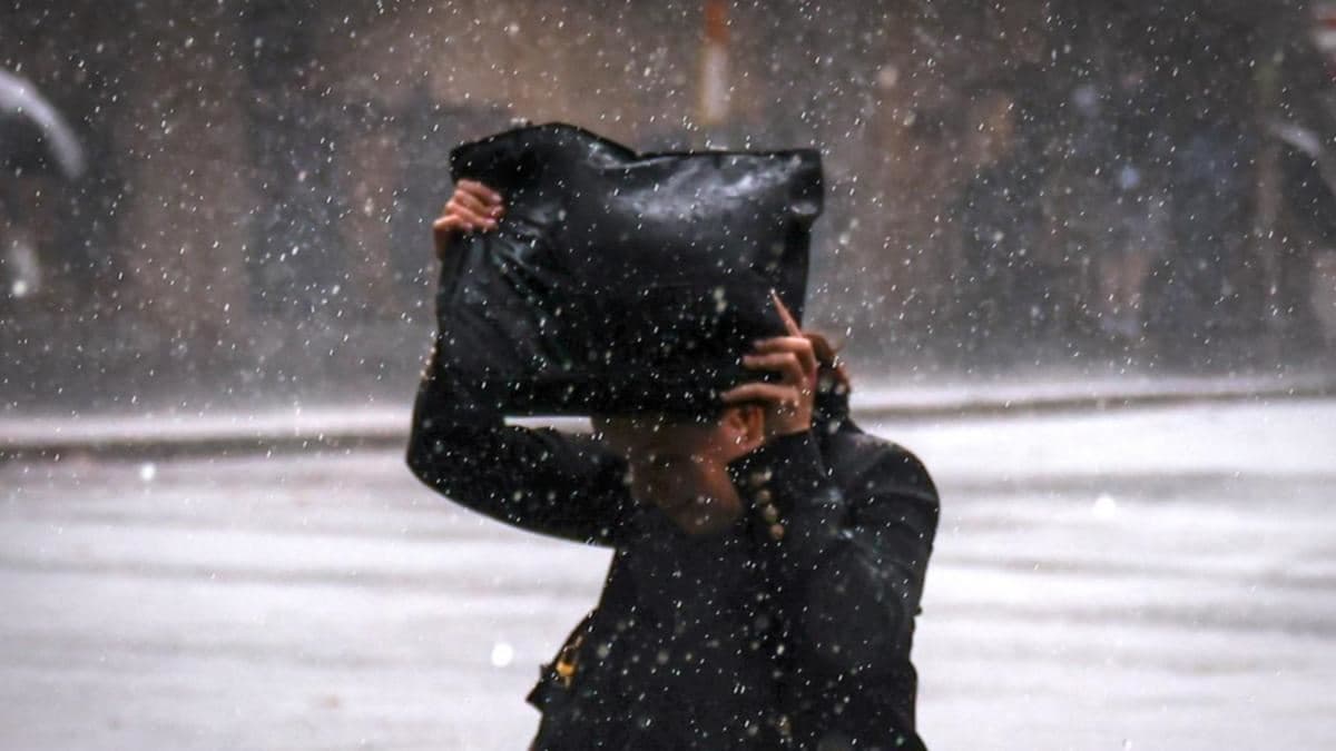 نفوذ جبهه هوای بسیار سرد در سرتاسر استرالیا