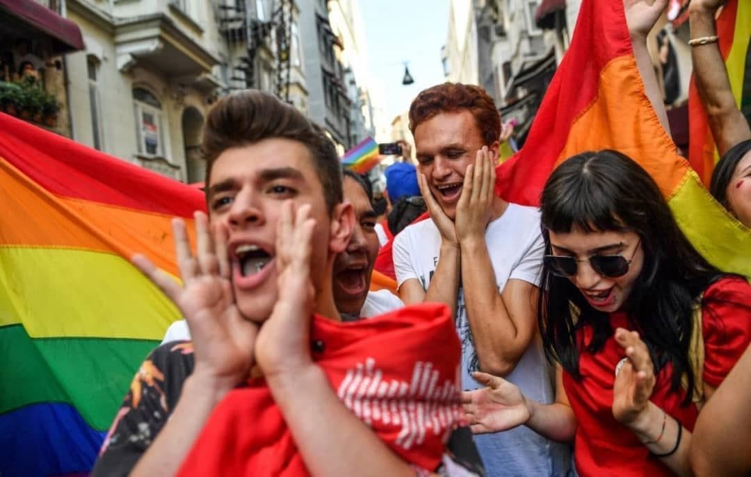 مقابله یکی از شهرهای ترکیه با برگزاری جشن همجنسگرایان