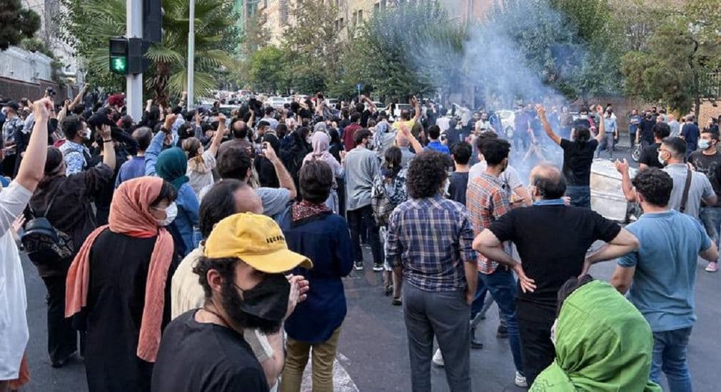 اعتراضات در ایران دست‌کم ۳۰ کشته برجای گذاشته است