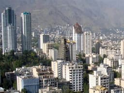 قیمت هر متر خانه در ایران ۱۳ هزار دلار