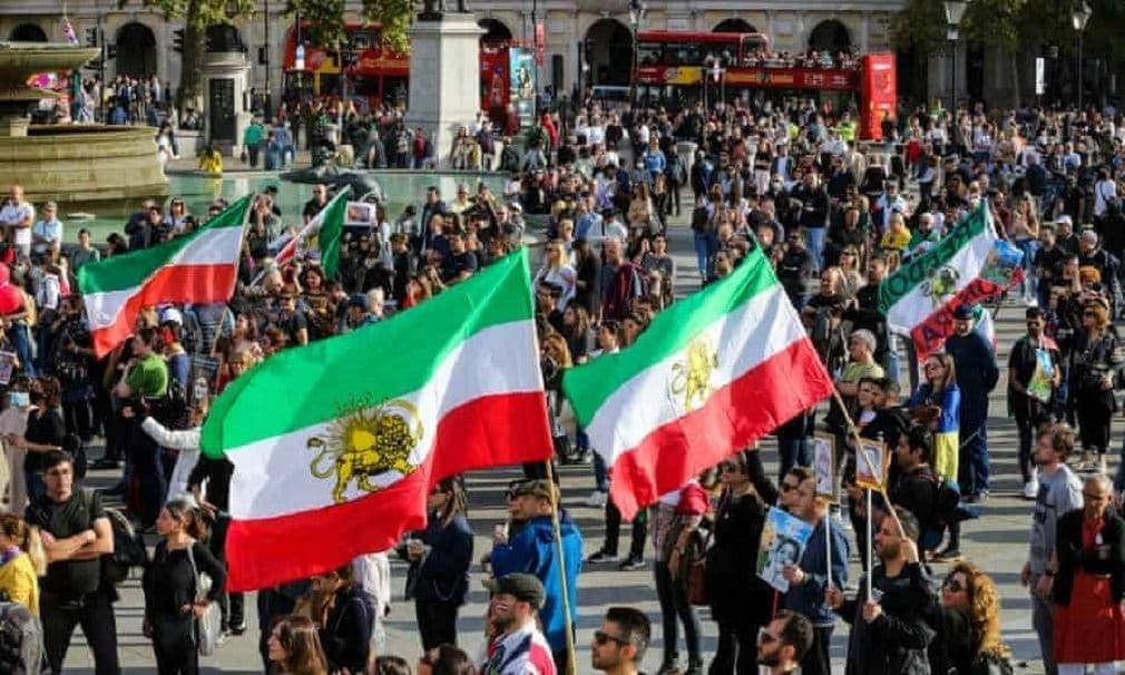 یک بانوی ایرانی-استرالیایی: دولت استرالیا اقدام عملی در برابر نقض حقوق بشر در ایران نداشته است