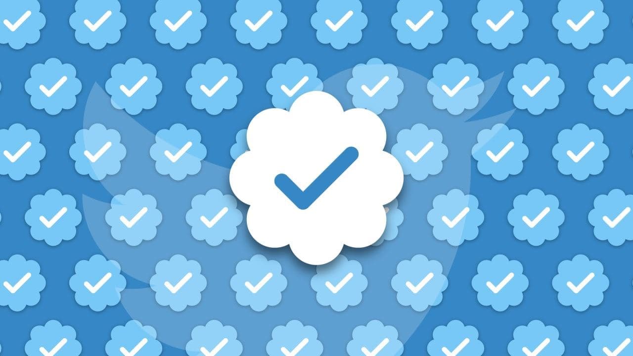 تعلیق ارائه تیک آبی با روش جدید توییتر