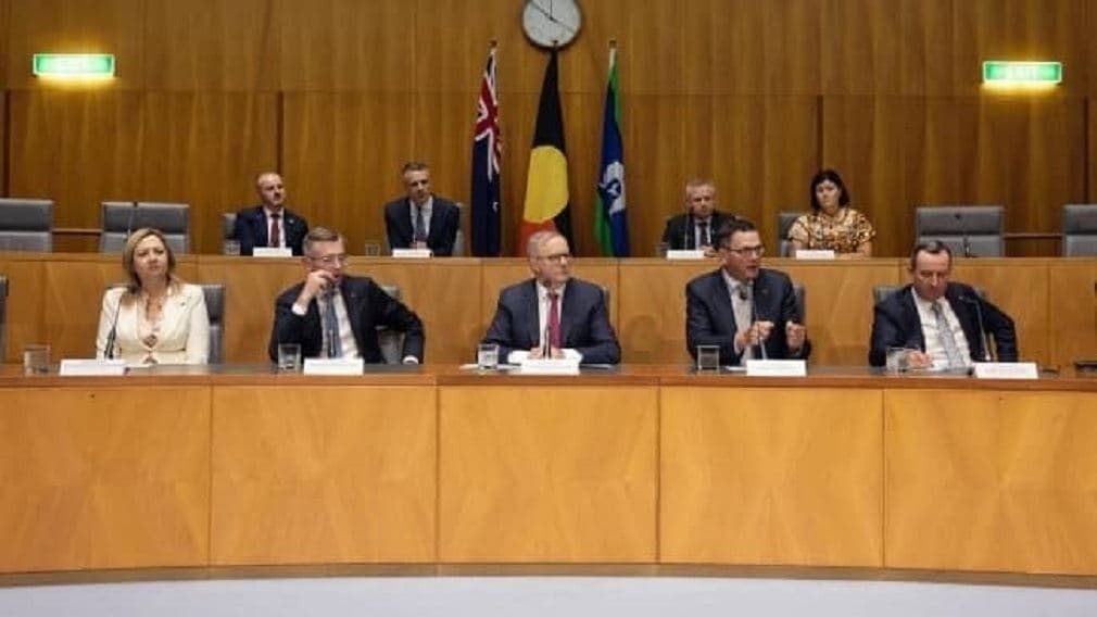 بررسی یک همه‌پرسی در نخستین نشست کابینه ملی استرالیا در سال 2023