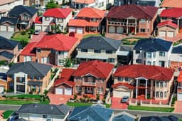 دو مانع اصلی دسترسی به مسکن ارزان قیمت در استرالیا چیست؟