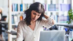 چرا بسیاری از زنان شاغل در استرالیا به دنبال تغییر شغل هستند؟