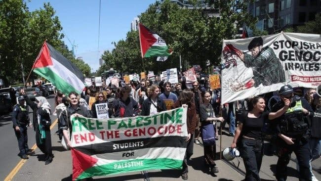 راهپیمایی دانش آموزان در ملبورن به نشانه حمایت از فلسطین