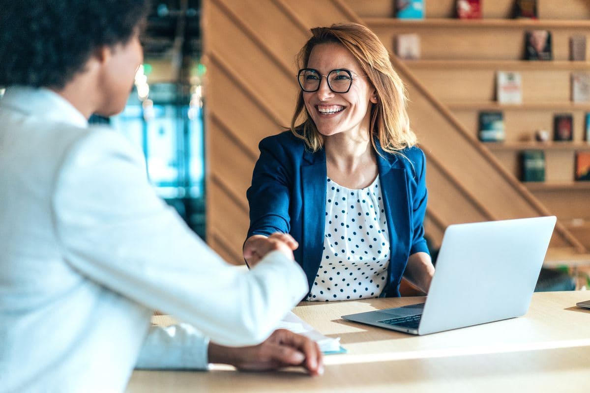 مزیت دانستن زبانی غیر از انگلیسی در مشاغل استرالیا چیست؟