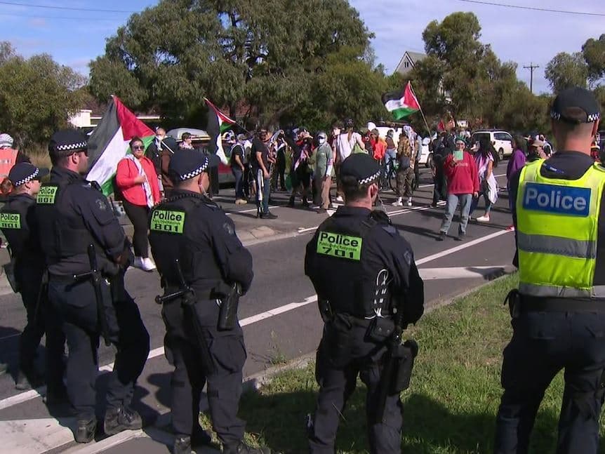 بازداشت تعدادی از فعالان حامی فلسطین در بندر ملبورن