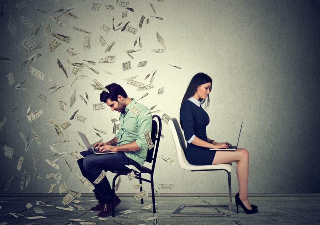 شکاف جنسیتی دستمزد در شرکت‌های بزرگ استرالیا