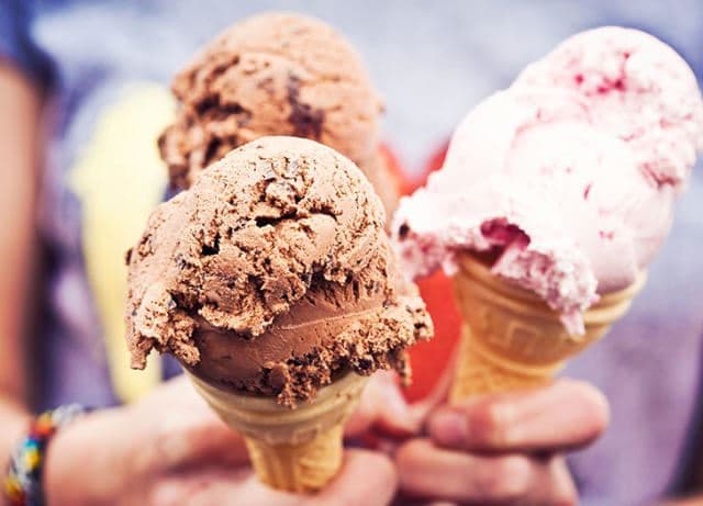 تمایل به مصرف شکلات، بستنی و چیپس نشانه چه چیزی در بدنمان است؟